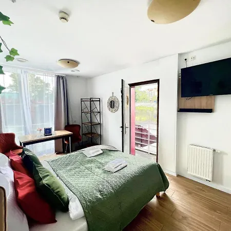 Bed & Breakfast Great Polonia River Boat *