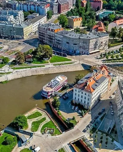 Great Polonia River Boat Bed & Breakfast Wrocław