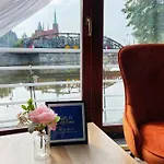 Alojamento de Acomodação e Pequeno-almoço Great Polonia River Boat Wrocław
