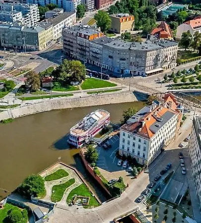 Great Polonia River Boat Bed & Breakfast Wroclaw
