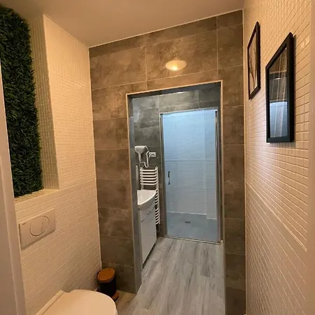 Great Polonia River Boat Bed & Breakfast